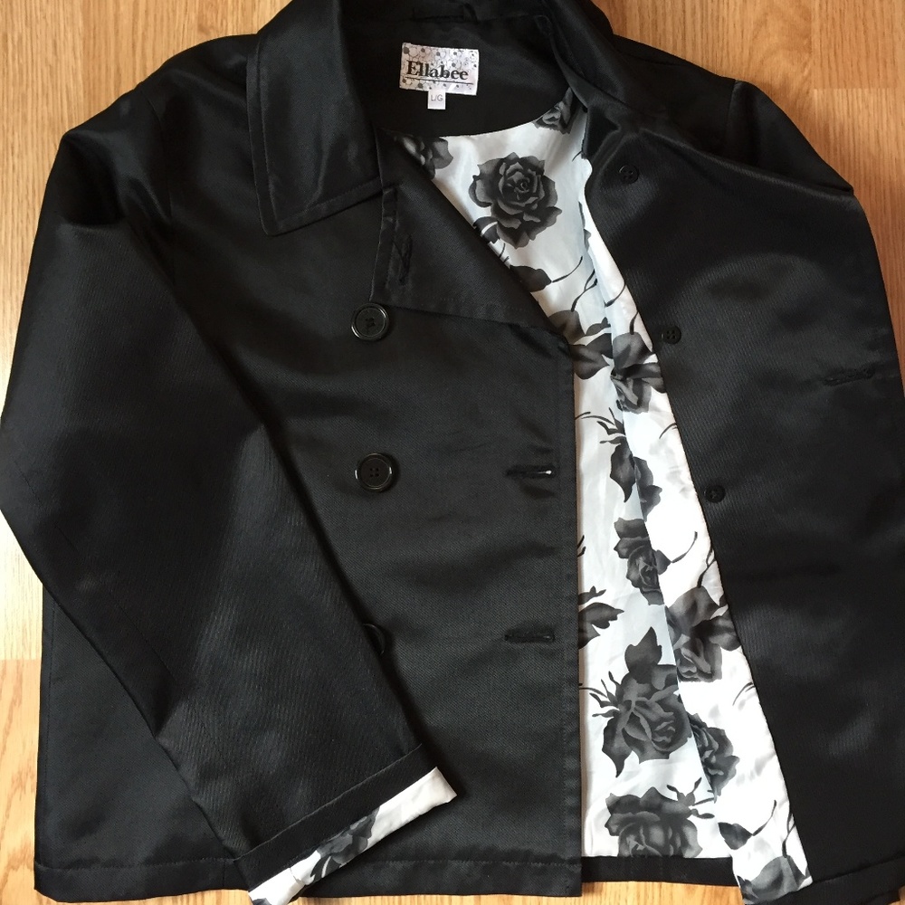 Black Spring/Fall Jacket with rose pattern lining